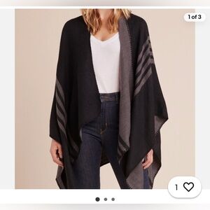 NWT. BB Dakota Steve Madden Elegant Black and Gray Poncho Shawl